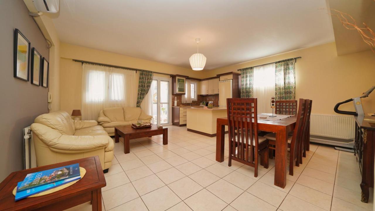 Tzofa'S Apartment 埃尔米奥尼 外观 照片